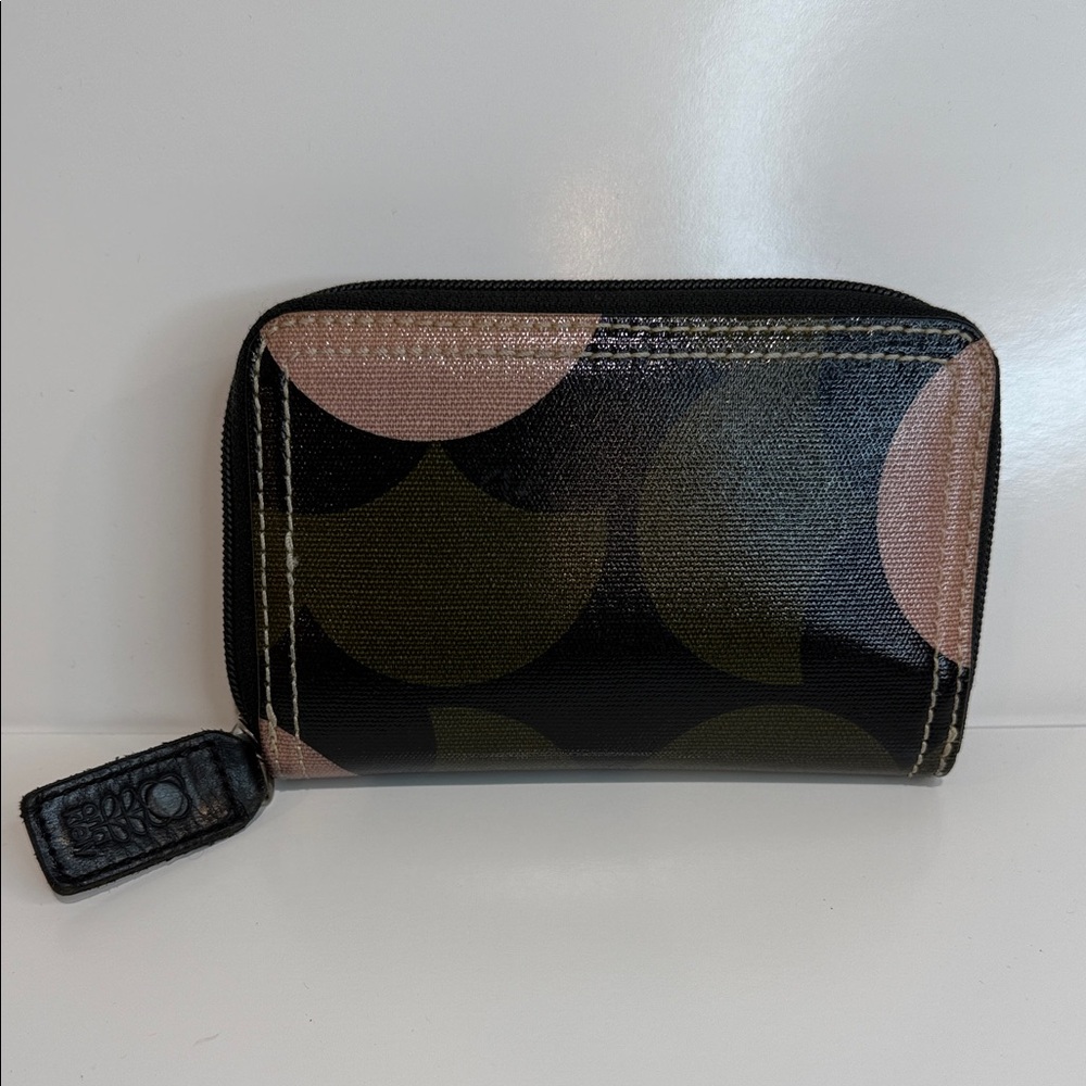 Orla Kiely Shadow Flower Medium Zip Wallet.